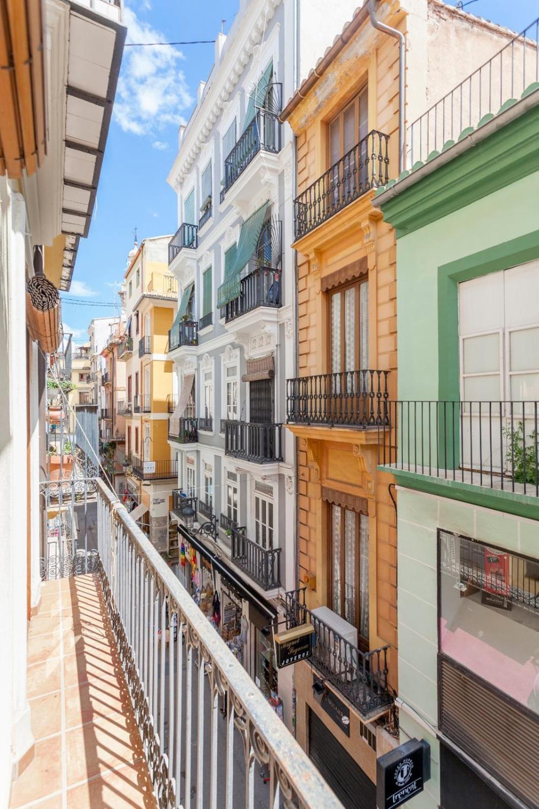 Loft De Diseno Junto Al Mercado Central Con Balconada Apartment Valencia Exterior photo